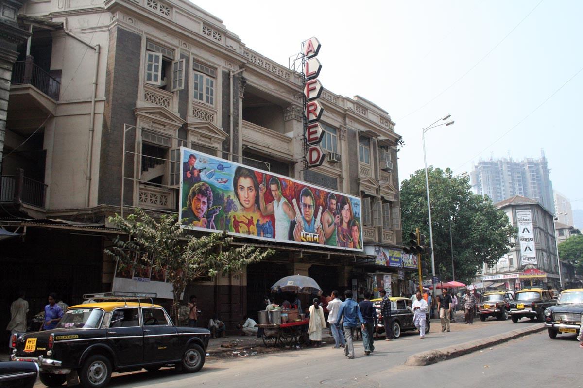 <span style="color:white">Alfred, Mumbai, 2007</span>